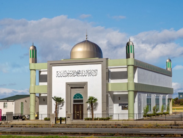 masjid baitul ahad jepang, perdamaian dan keamanan